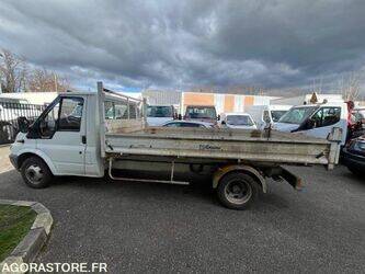 2002-ford-transit-1437216-46287853