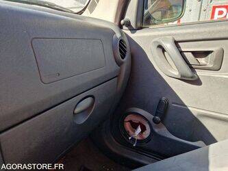 2005-citroen-berlingo-1437223-46288138