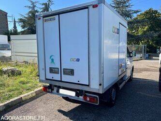 2013-volkswagen-1437228-46288255