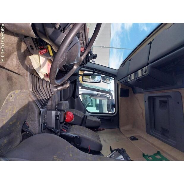 2002 رينو Kerax-46288424