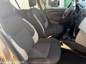 2014-dacia-sandero-1437251-46288899