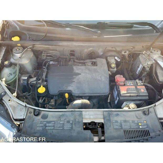 2014 Dacia SANDERO-46288903