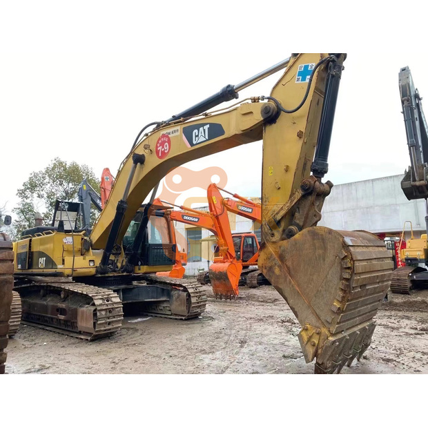 2024 Caterpillar 349D-46289044