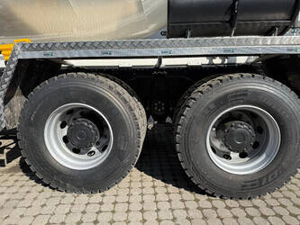 2026-man-tgs-33-480-1437260-46289204