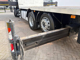 2010-volvo-fh-1437263-46289385