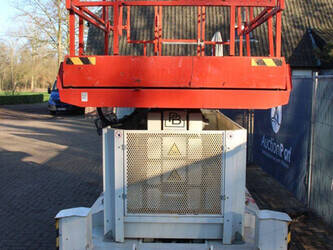 2013-pb-pb-s151-16-es-1437264-46289450