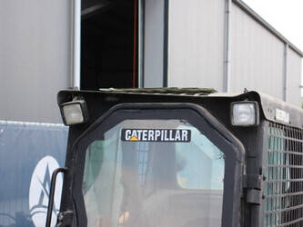 caterpillar-247b-1437271-46289620