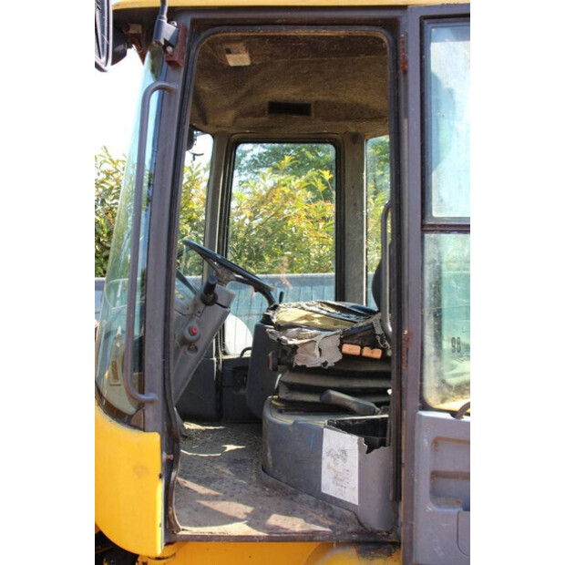 2004 فولفو L30B-Z/X-46289660