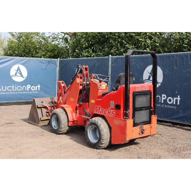 2009 Macks 227-46289673