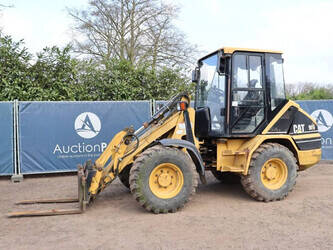 Image for WHEEL LOADERS 1999 Caterpillar 906