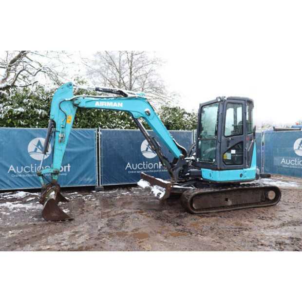 2017 AIRMAN AX48U-6A-46289865