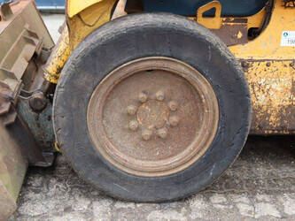 gehl-7710-1437286-46290097