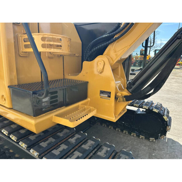 2017 Caterpillar 305.5E2-46290311
