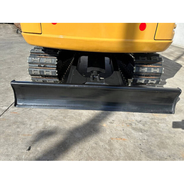 2017 Caterpillar 305.5E2-46290319