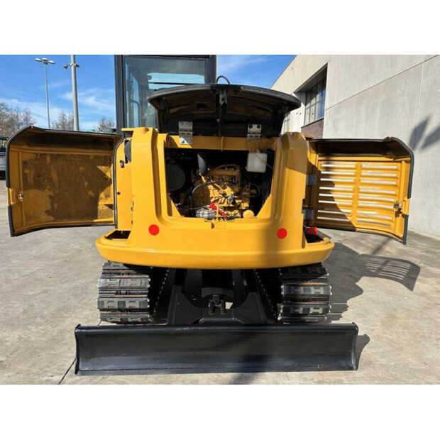 2017 Caterpillar 305.5E2-46290328