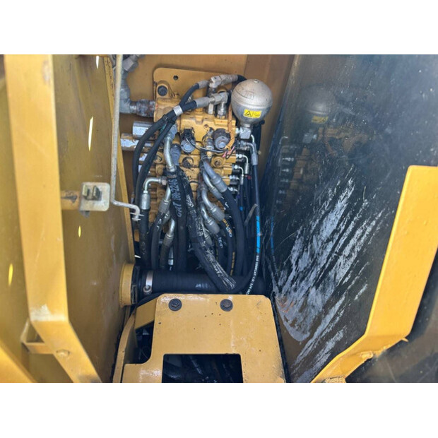 2017 Caterpillar 305.5E2-46290329