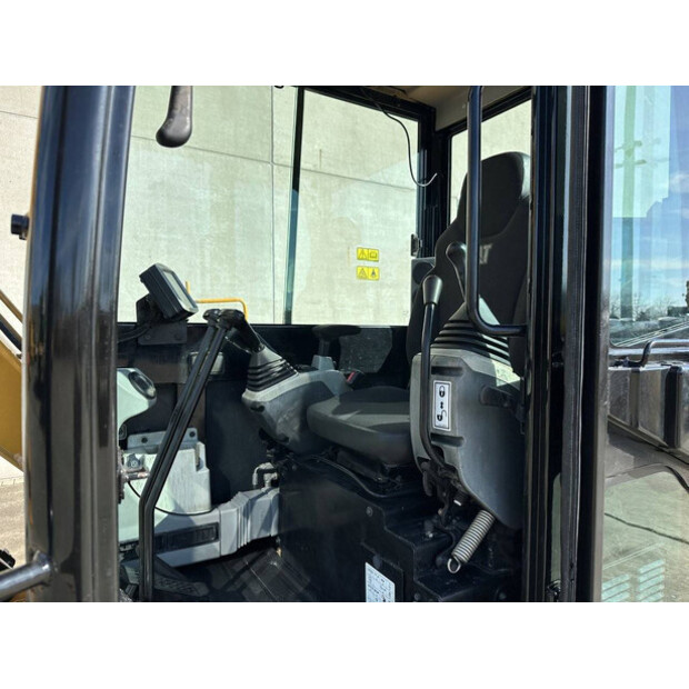 2017 Caterpillar 305.5E2-46290330