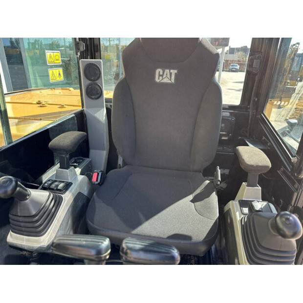 2017 Caterpillar 305.5E2-46290336