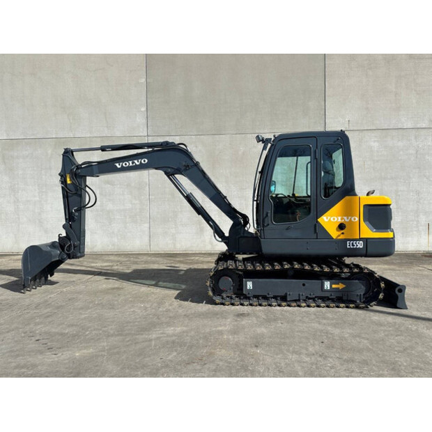 2017 فولفو EC55D-46290386