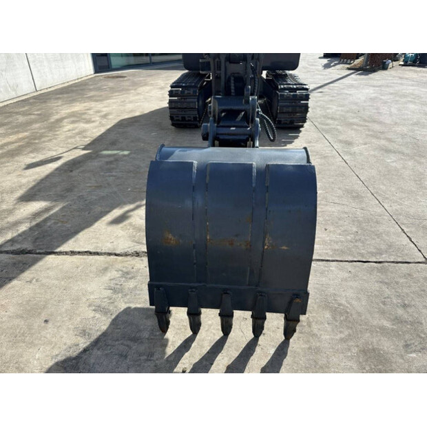 2017 فولفو EC55D-46290388