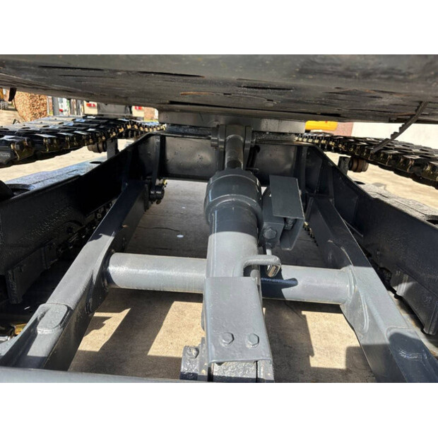 2017 فولفو EC55D-46290404