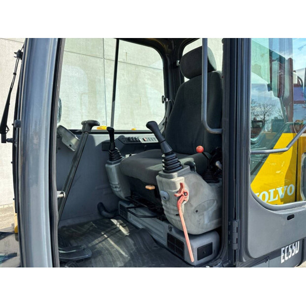 2017 فولفو EC55D-46290411