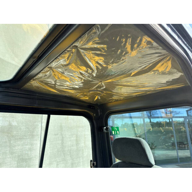 2017 فولفو EC55D-46290412