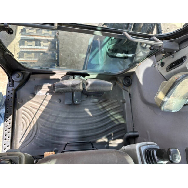 2017 فولفو EC55D-46290415