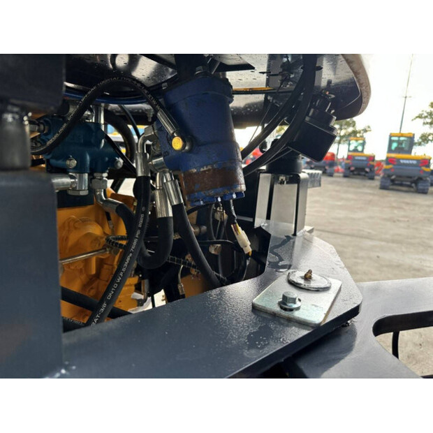 2025 Blanche TW36-46290694