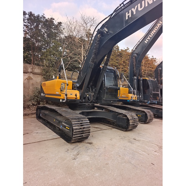 2024 هيونداي 305LC-9T-46290817