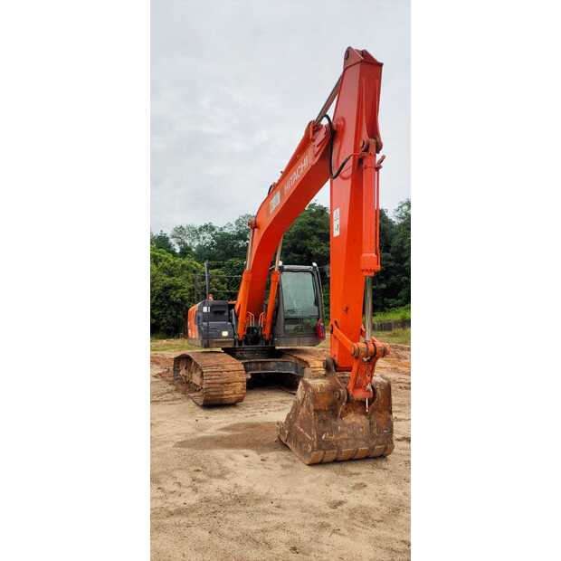 2009 هيتاشى ZX200-3-46290854