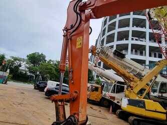 2020-hitachi-zx200-5g-1437312-46290887