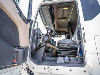 2022-man-tgx-18-510-1437329-46291522