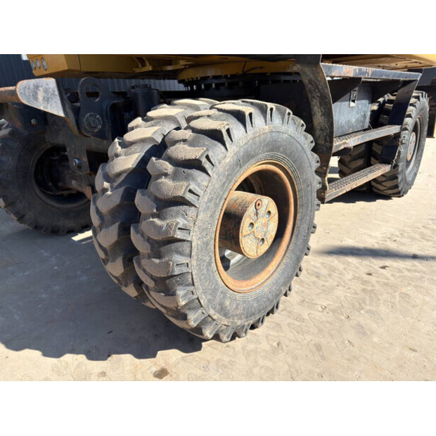 2014 كاتربيلر M320F-46293353