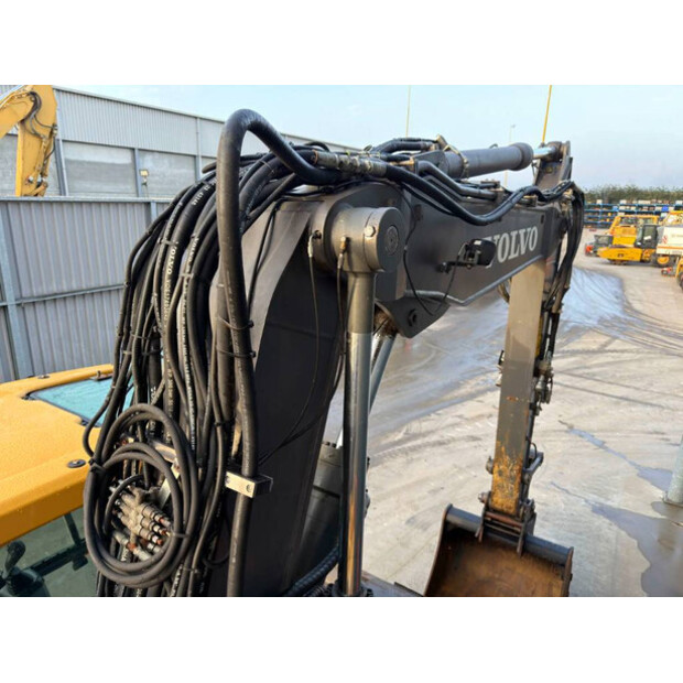 2016 فولفو EWR150E-46293487