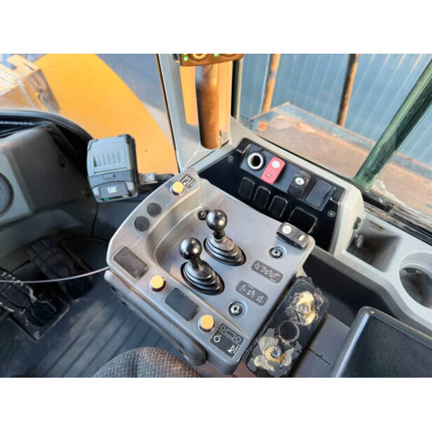 2017 Caterpillar 966M-46293686