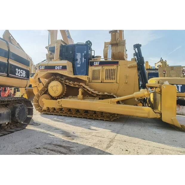 2021 كاتربيلر D8T-46293805