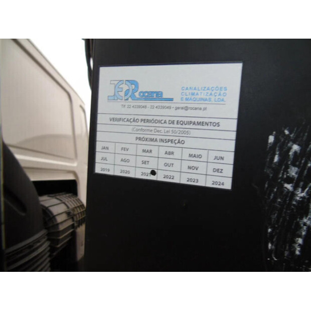 2003 داف CF-46294332