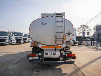 2004-renault-premium-270-1437439-46294466