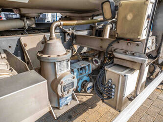 2004-renault-premium-270-1437439-46294477