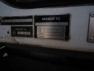 2004-renault-premium-270-1437439-46294479