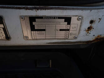 2004-renault-premium-270-1437439-46294480