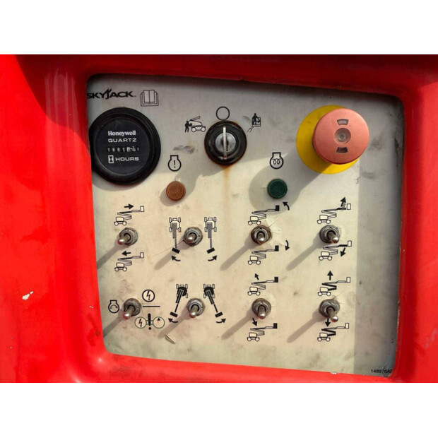 2014 سكايجاك SJ15AJ-46294764