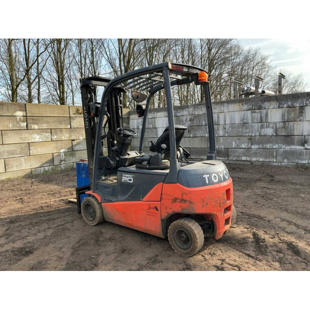 2009 Toyota 8BFMT20-46294781