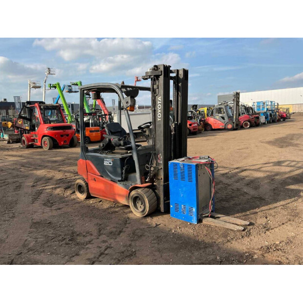 2009 Toyota 8BFMT20-46294782