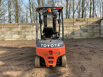 2009-toyota-8bfmt20-46294787