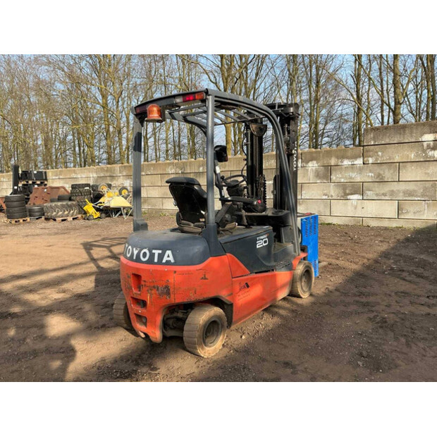 2009 Toyota 8BFMT20-46294796