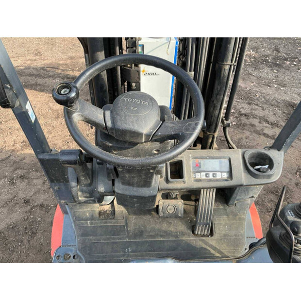 2009 Toyota 8BFMT20-46294805