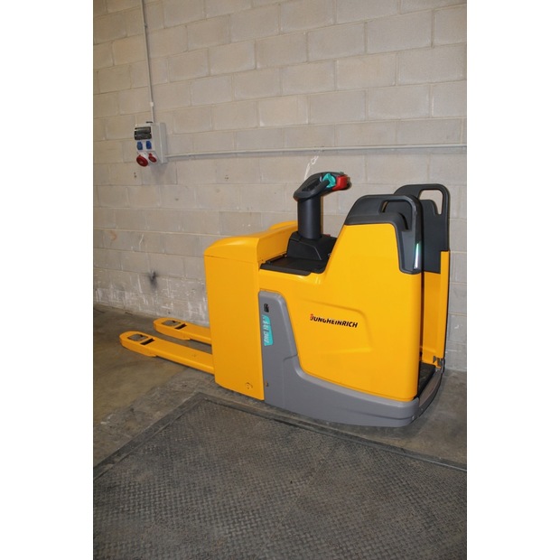 2020 Jungheinrich ERE 225-46303462