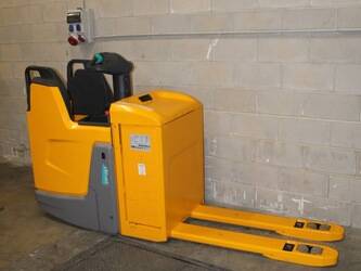 2020-jungheinrich-ere-225-1437606-46303465